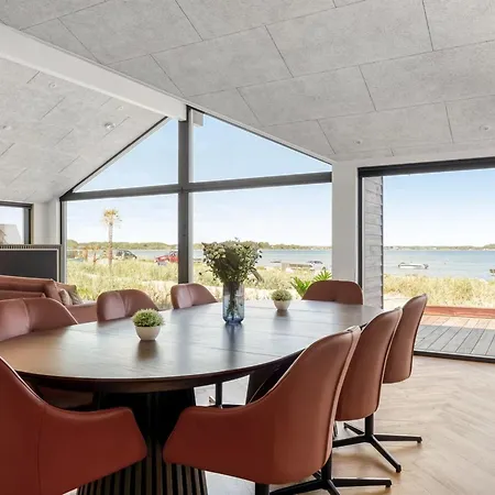 Catalina - 30m From The Sea By Interhome Дом отдыха