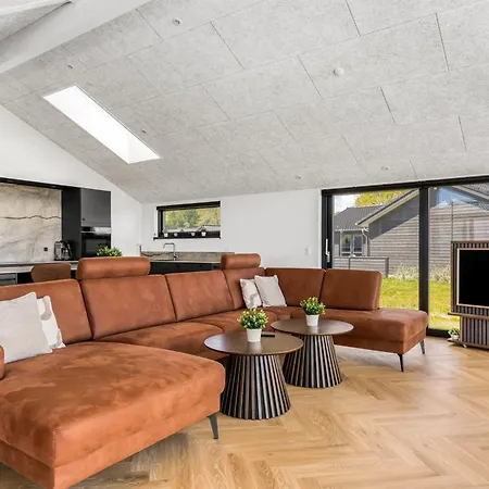 Catalina - 30m From The Sea By Interhome